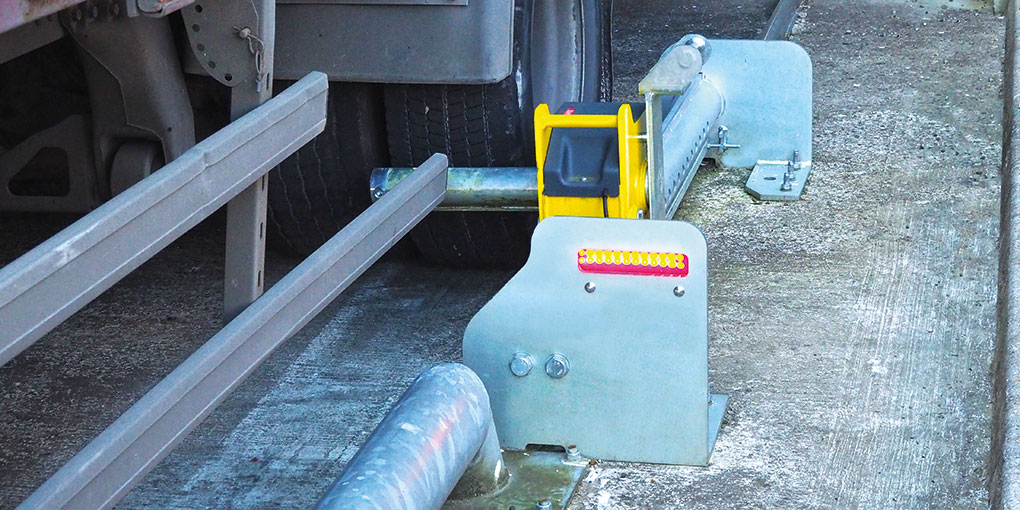Bloqueur de roue de camion avec signalisation lumineuse