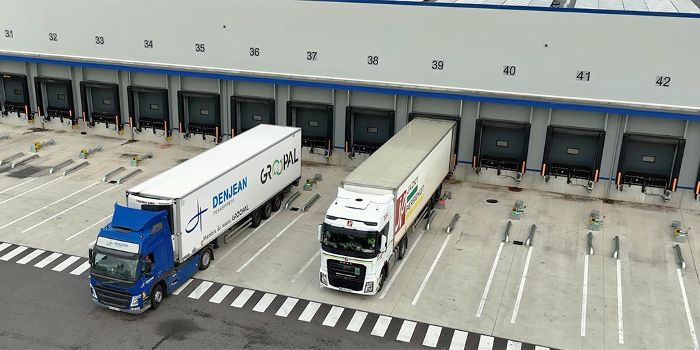 Cale roues et bloqueurs installés en plaformes logistiques et industrie