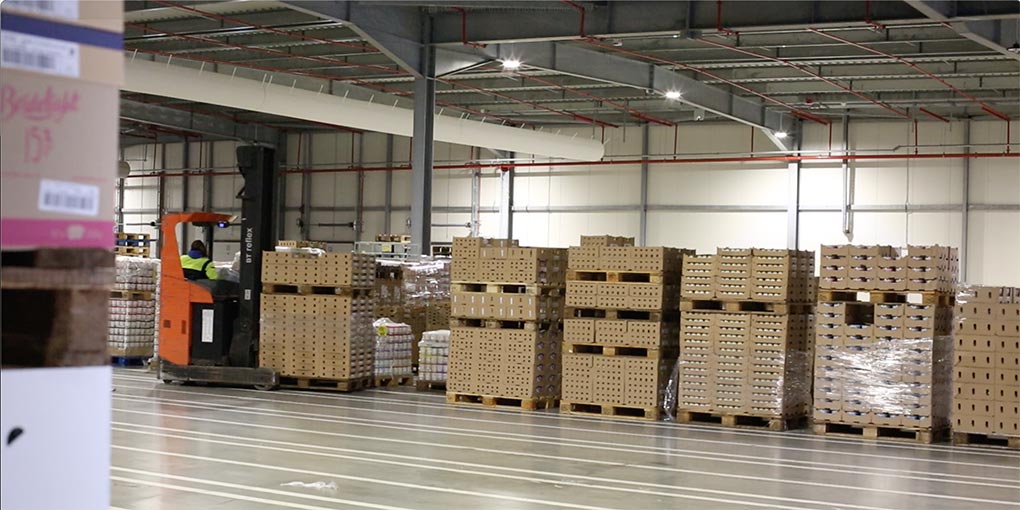 10 000 m2 de produits frais protégés par nos bloqueurs En température dirigée, le risque de rupture de la chaîne du froid en cas de difficulté sur un quai de chargemenent conduit à immobiliser les camions par des bloqueurs ou cale-roues