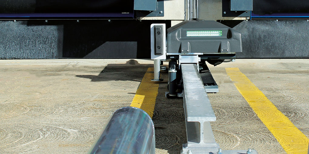 Blocage des roue de camion à quai par bloqueur de roue semi-automatique