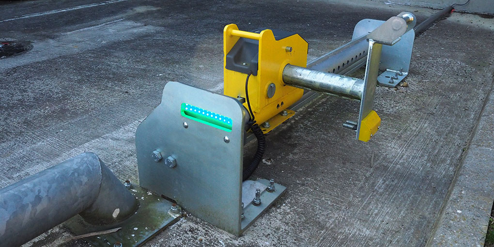 Better than a wheel chock, this wheel restraint effectively immobilises trucks at loading docks.